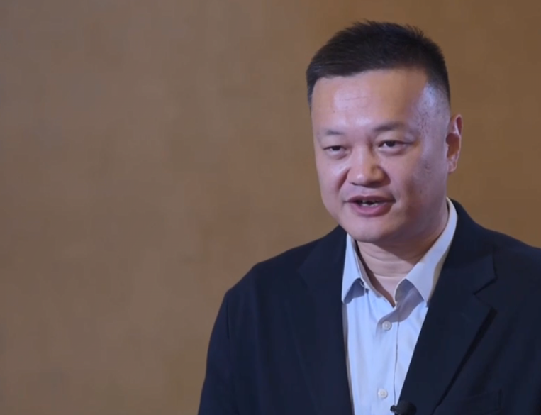 央视专访姚明记者为何人？6年前挖坑采访大姚引争议