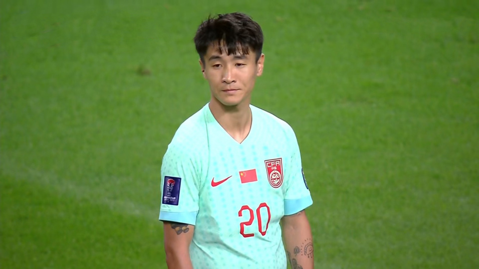 申花900万买国脚,成都买韦世豪得加钱,国安签归化门将,可进国足_腾讯