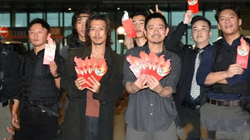 看到谢苗39岁还要打回香港,对比释小龙的辉煌,我才明白干爹的重要性