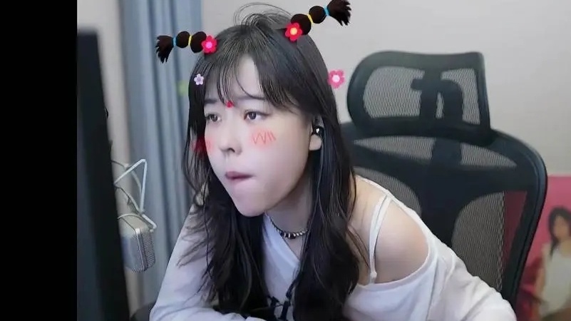 吃鸡版块的女主播,除了小团团之外,最出名的当属沫子无疑了,她的游戏