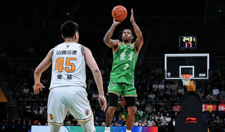 弗格受伤亚当斯或迎最后机会再不把握住恐真在cba失业