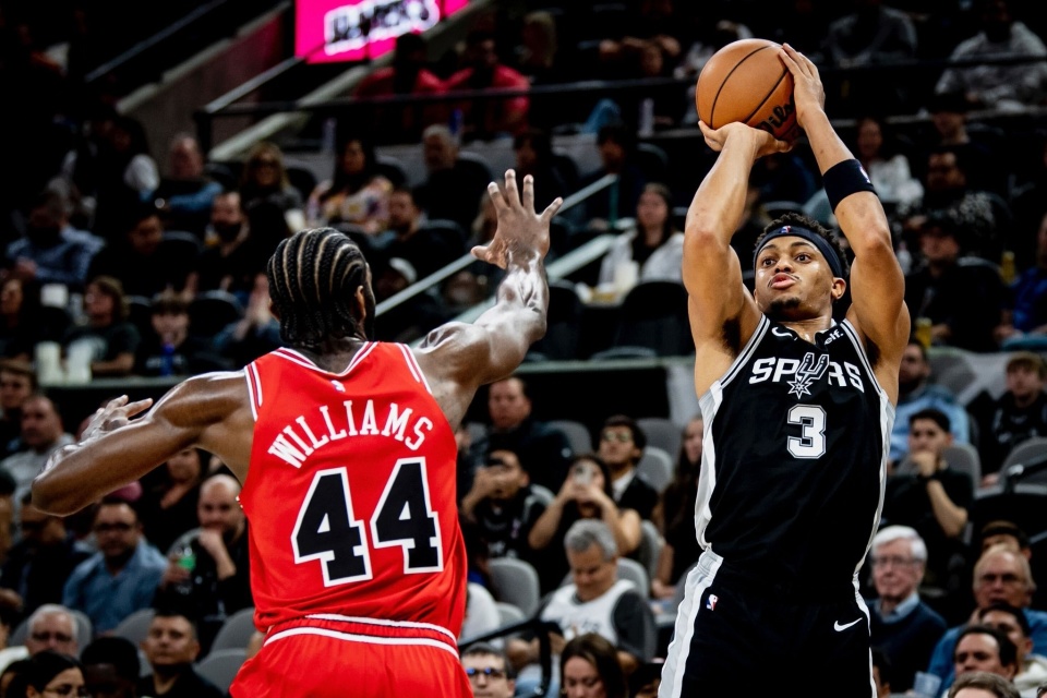 马刺16连败47年最烂风水啊称霸20年的最强点成了最弱点