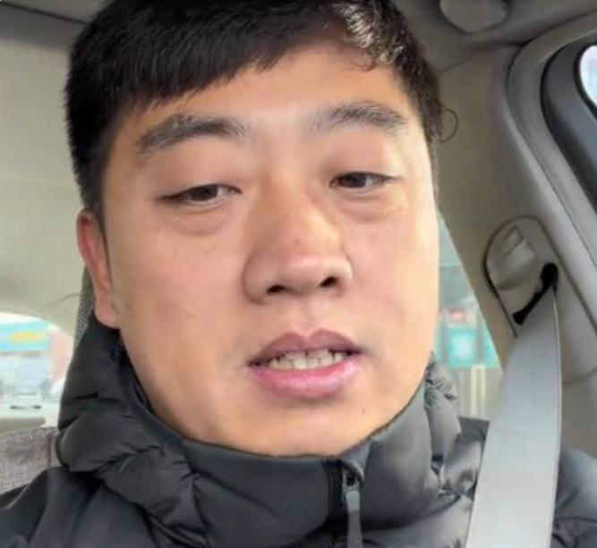 何晴告別儀式曝出噁心一幕！入殮師斥責媒體人，在告別廳門口架着攝像機拍攝 - 