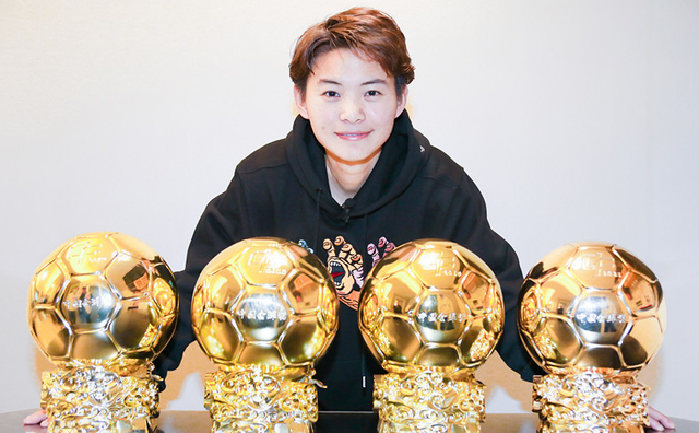 王珊珊创历史,首次斩获金球奖,中国女足亚洲杯夺冠多亏她