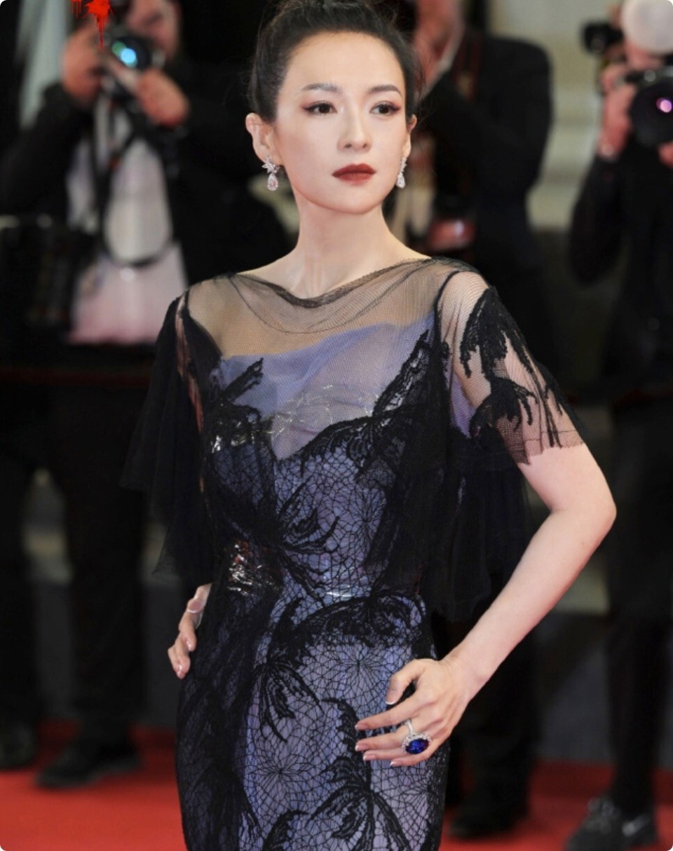 戛纳这一夜!把对杨幂的"冷落"体现得淋漓尽致