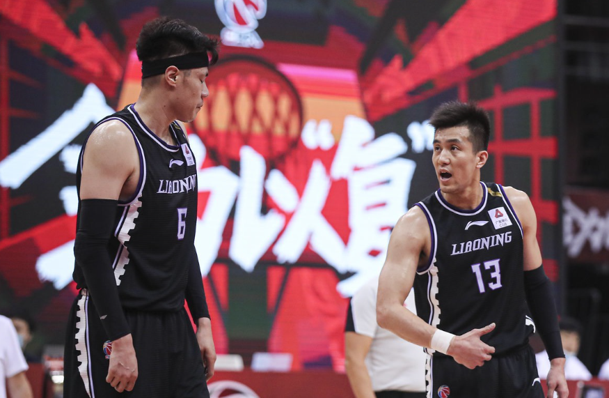 贺天举谈郭艾伦交易:球员是资本的牺牲品 无论在哪都希望你快乐