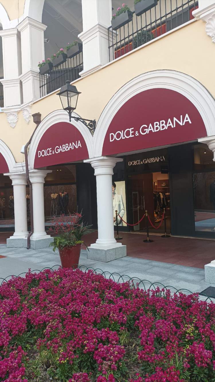 到浦东佛罗伦萨小镇看看_腾讯新闻