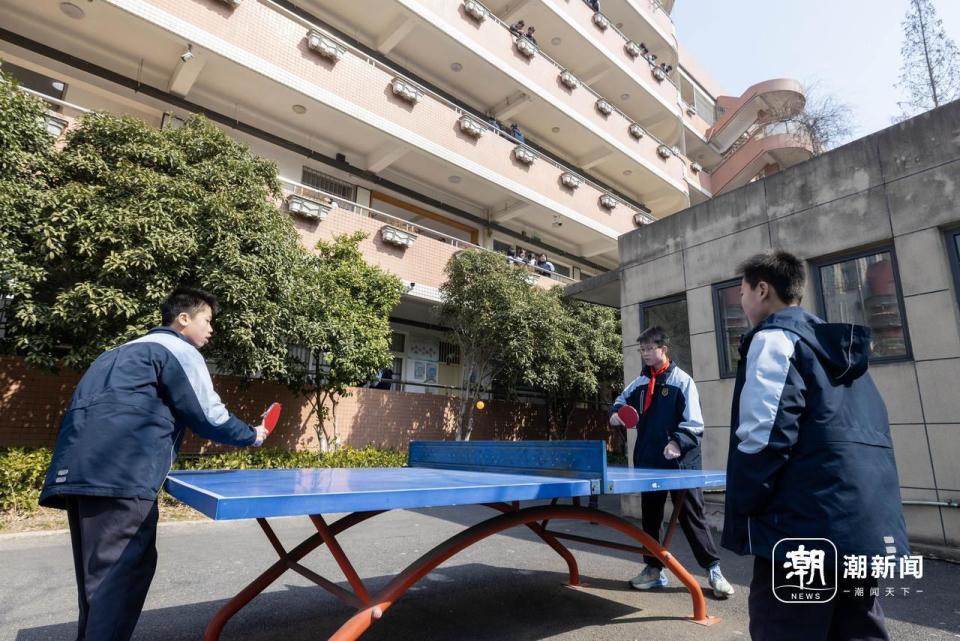 观察校园 杭州这所中学课间十五分钟还可以这样玩_腾讯新闻