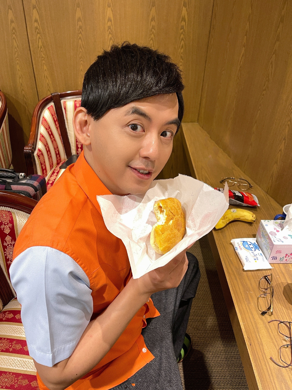 台版"x号房"背后"金主",这样的黄子佼,有什么值得原谅的?