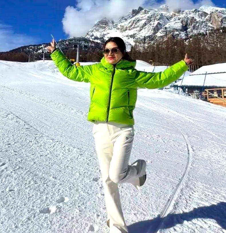 楊天真分享事故配美照被罵！和對待張雨綺區別大，懶理罵聲繼續曬 - 