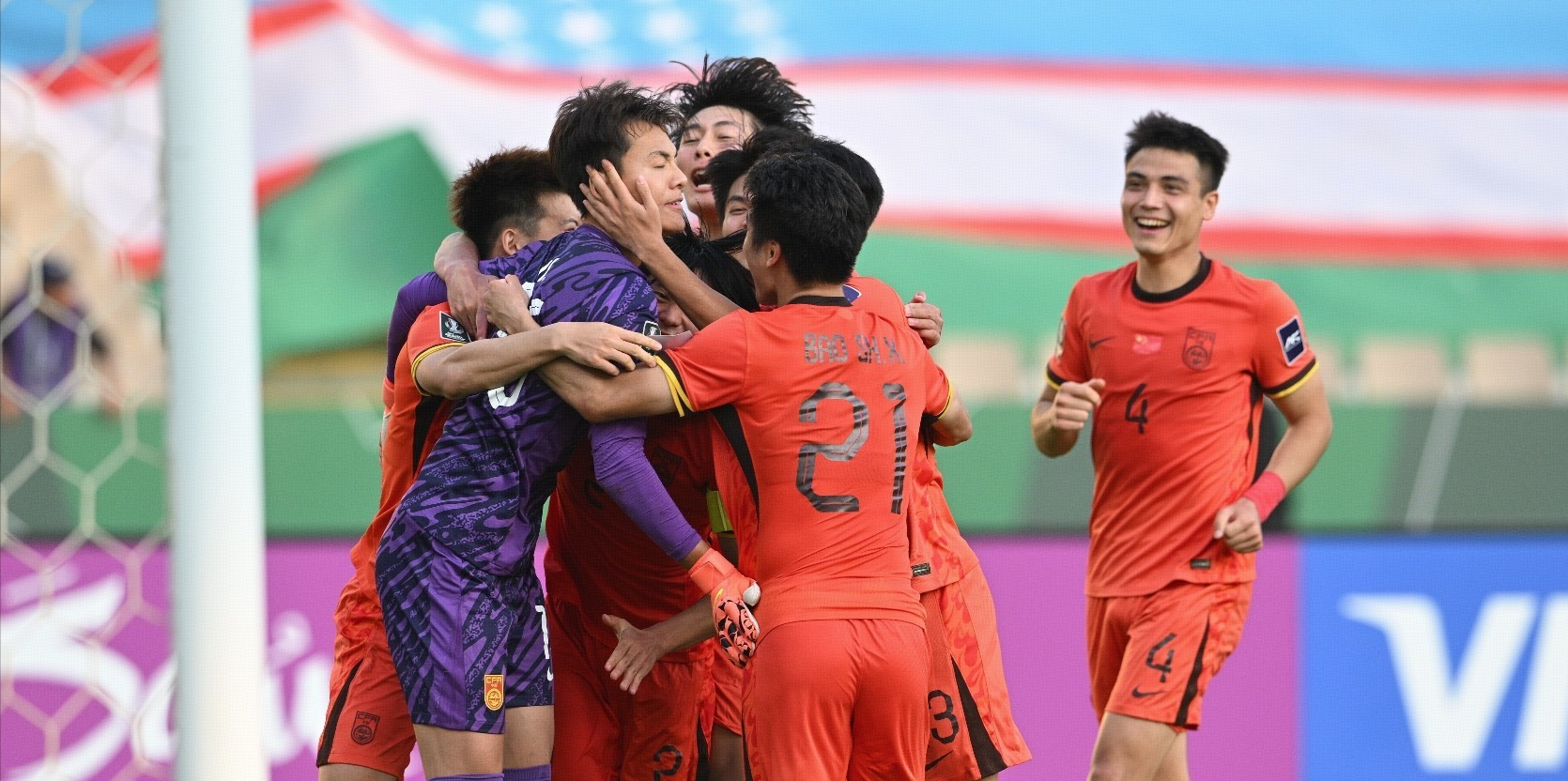 22年後重回亞洲賽事4強！贏球就是硬道理！安東尼奧把中國足球帶回正軌 - 