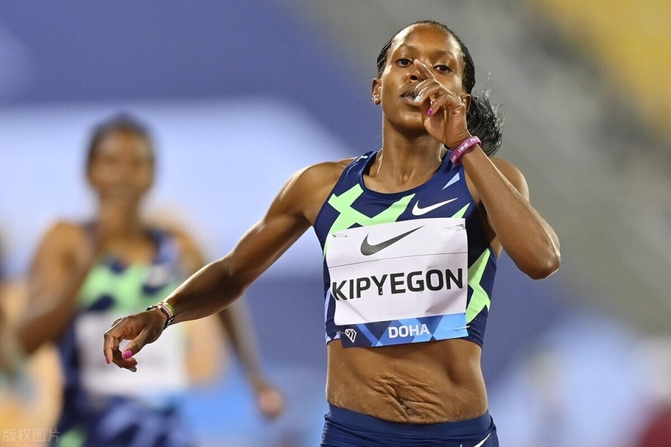 49天演"帽子戏法",吉普耶根破纪录太神奇,她能制造"大四喜"吗?