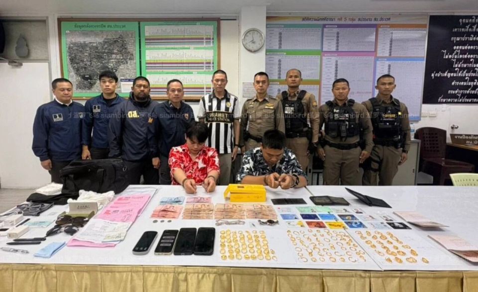 中国游客在泰国抢金店后续：钱花光了，竟把“主意”打到柜台上_腾讯新闻