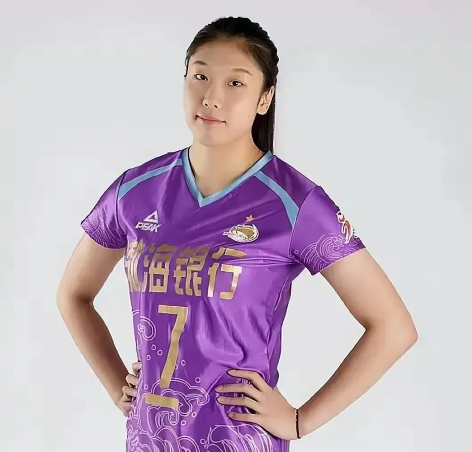 天津女排遭遇减员困难,李盈莹将继续带队客场比赛-腾讯新闻