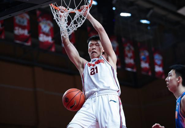 7投5中轰13分8板广东宏远22岁小将给机会就爆发感谢杜锋培养