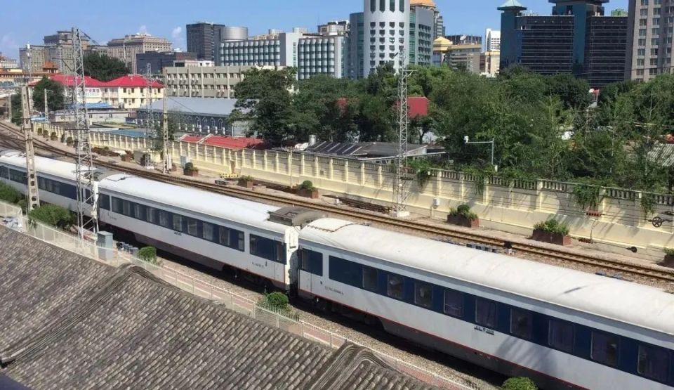 记t12/13次列车南下路程