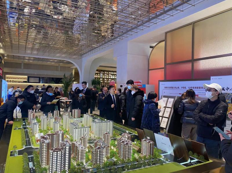 大侠看房 | 探访：北京、上海楼市新政出台后两日 市场活跃度提升_腾讯新闻