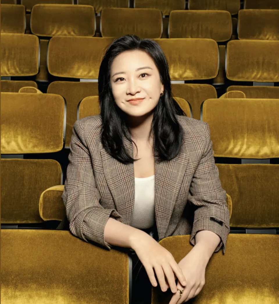 用100斤脂肪换百亿江山的贾玲身份又有大变请叫她资本女王