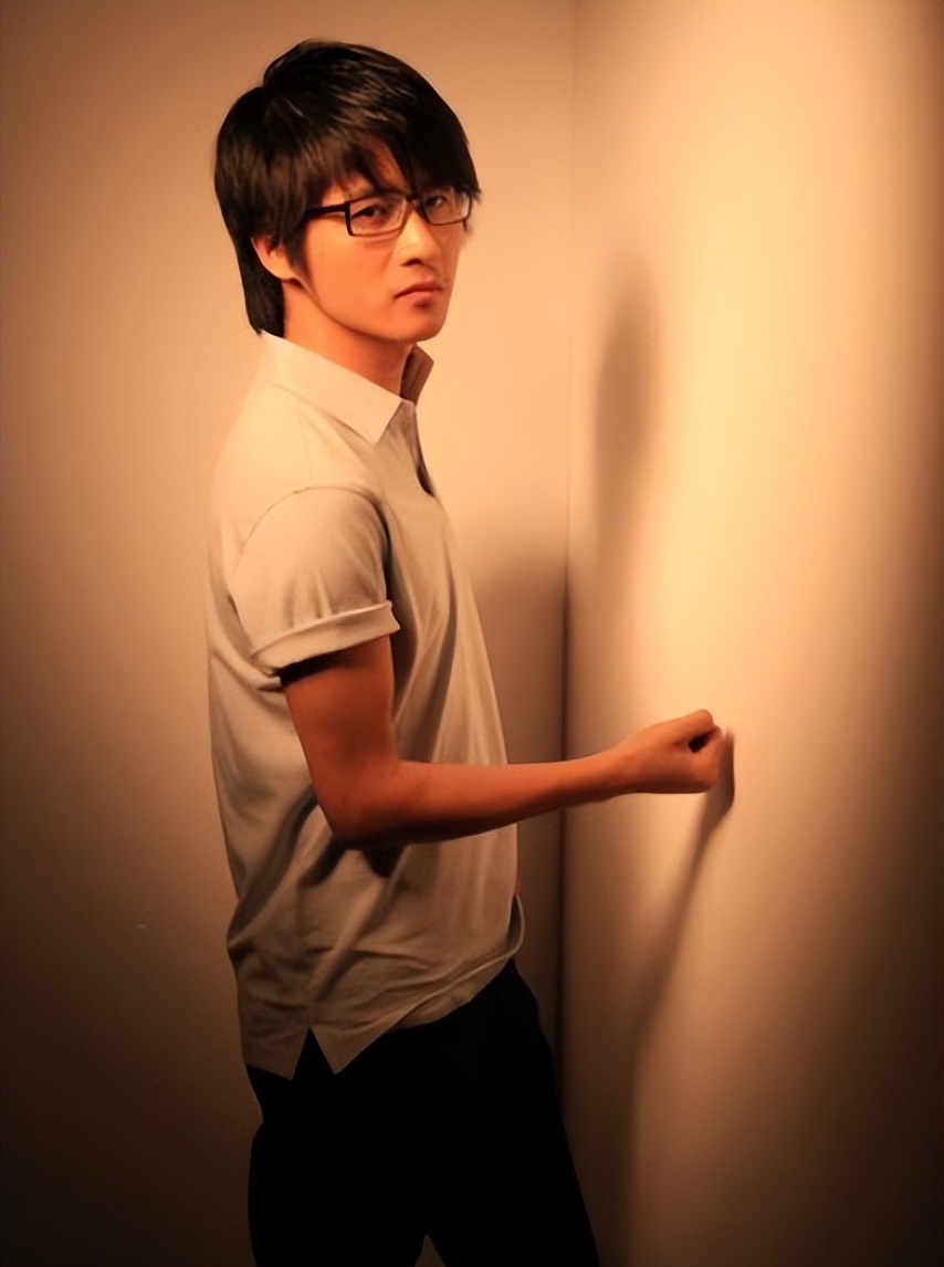 韩寒除了名气之外,他还有多少身家?