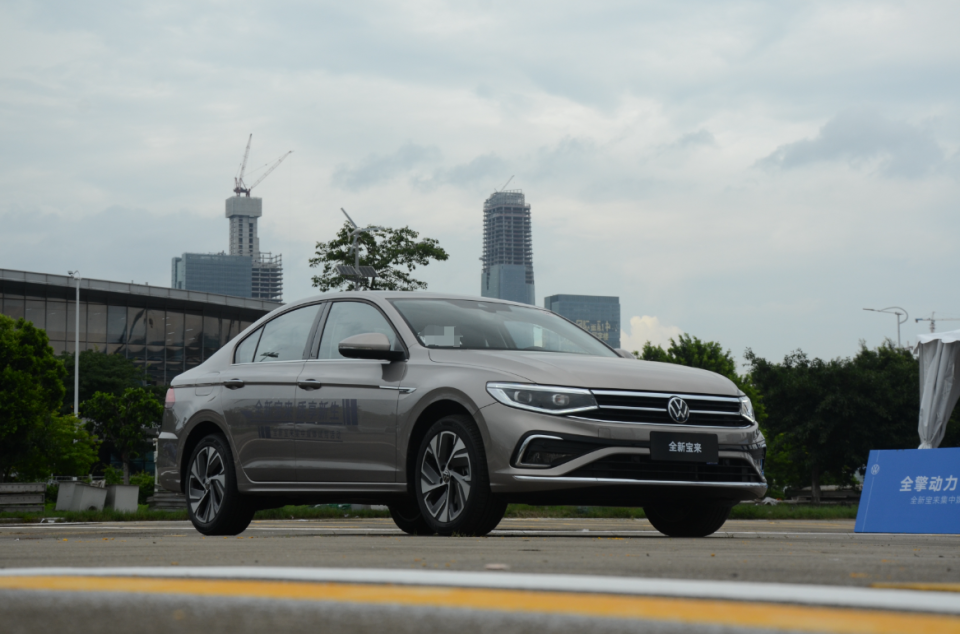 "国民车家族"促销活动来袭,大众宝来限时优惠6.98万起!