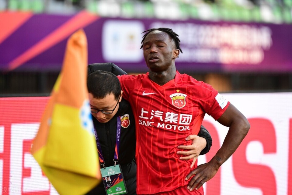 南通支云锋线喜添新外援助阵,曾在荷甲踢过主力,上赛季效力上港_腾讯