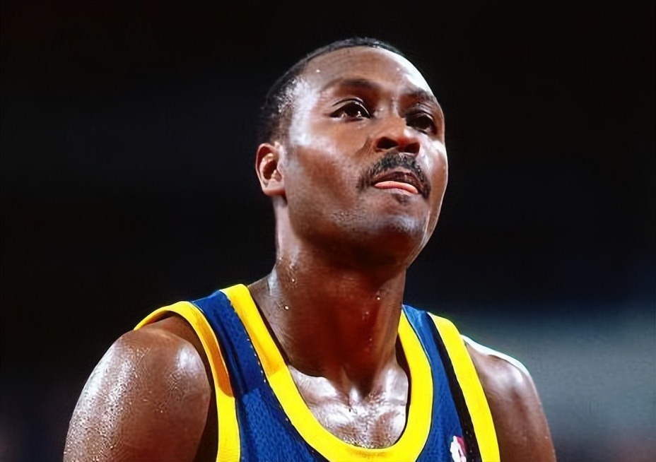 强如"大鸟"伯德当年仅是6号秀,排他前面5人是谁?