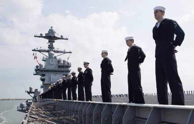 特朗普強令福特號施壓伊朗，美海軍高層拆台：這艘航母已到極限 - 