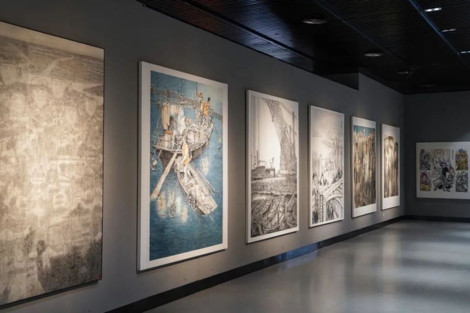 盐城市美术馆庆祝新中国成立75周年书法美术摄影作品展开幕