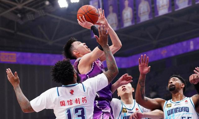 全場正負值最低的國手！12投8鐵+在場輸28分，球迷：節奏版艾倫？ - 