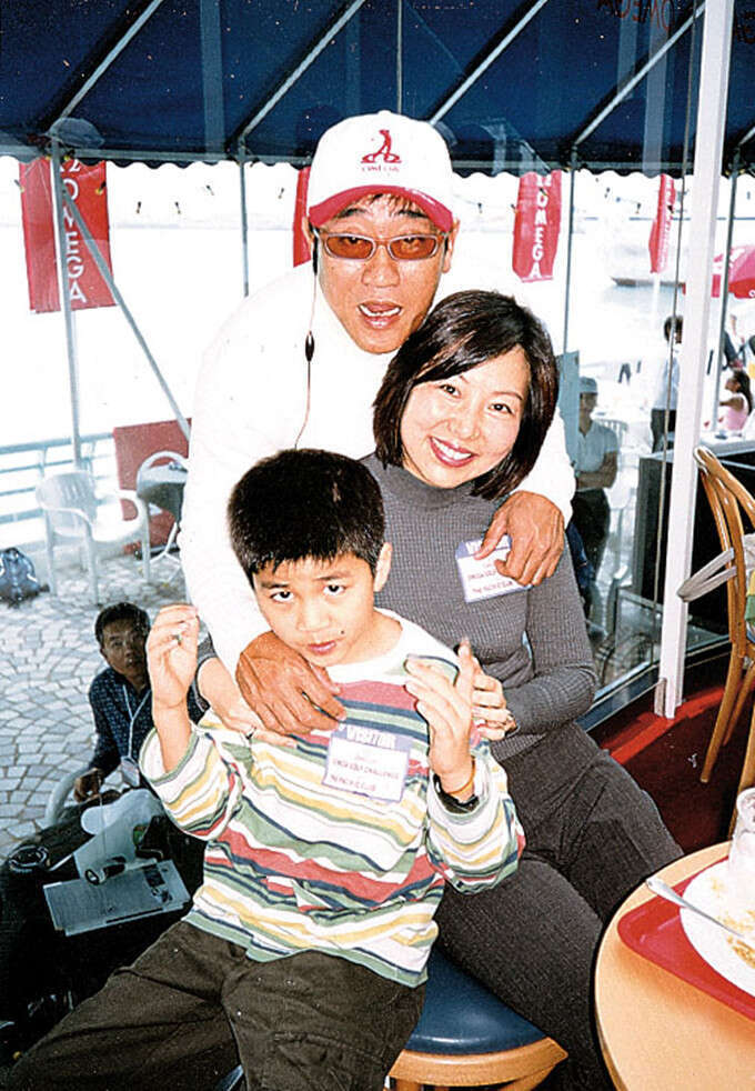 柯受良小儿子当电影导演感谢刘德华特别出演近照曝光高大帅气