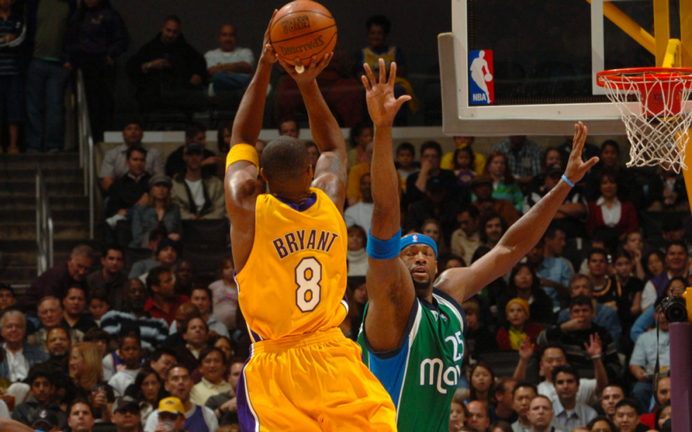 05年科比三节砍下62分,16年汤普森三节60分,谁的含金量更高?