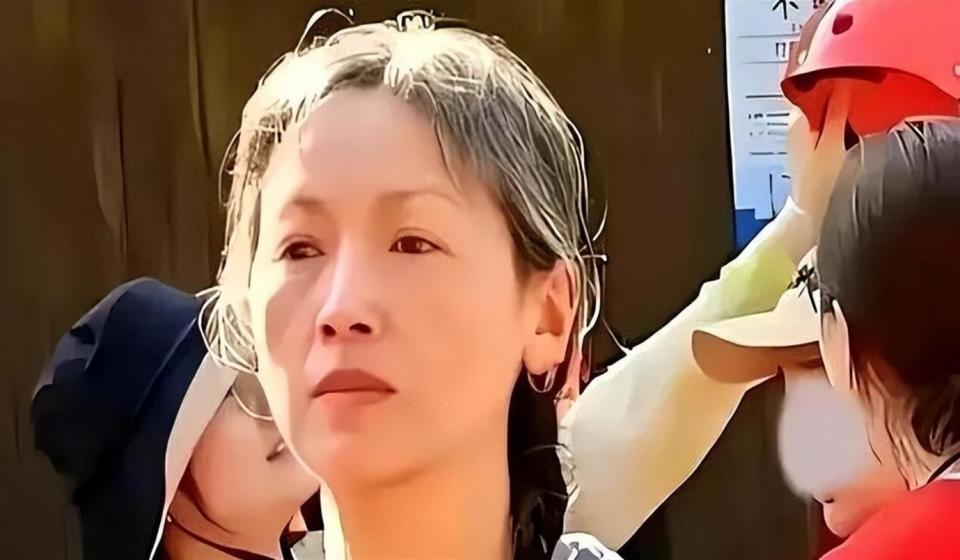 57岁吴倩莲近况曝光!嫁美籍华人生下一子,如今满头白发让人唏嘘