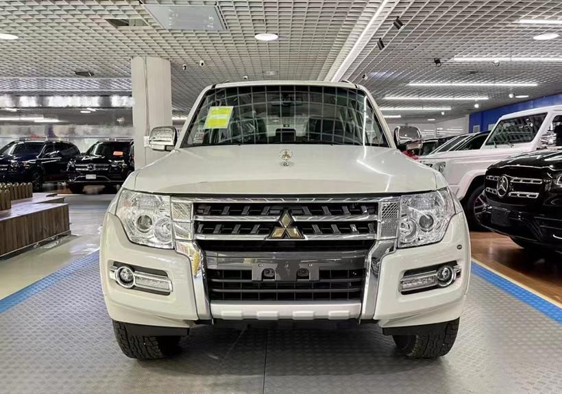 卖的就是情怀国六版帕杰罗实拍配v6超选四驱落地35万