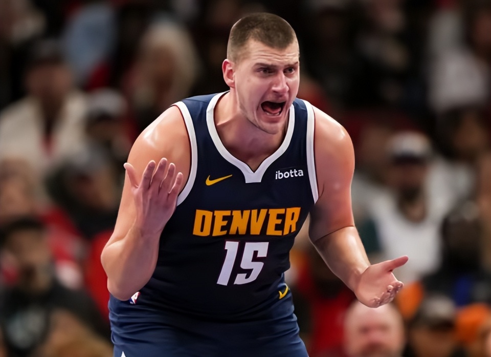 当火箭队为杰夫格林开出2年1600万美金招募杰夫格林时,当步行者队开出