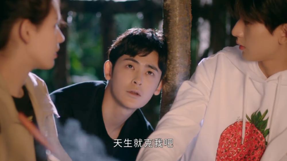 阳光大男孩承包这5集的笑点,李欣泽与成毅张予曦的再度合作,延续了当