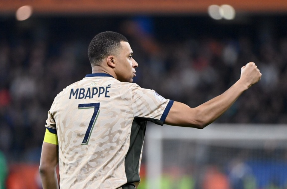 姆巴佩炸裂了:3进球1助攻,24场24球,称霸射手榜_腾讯新闻