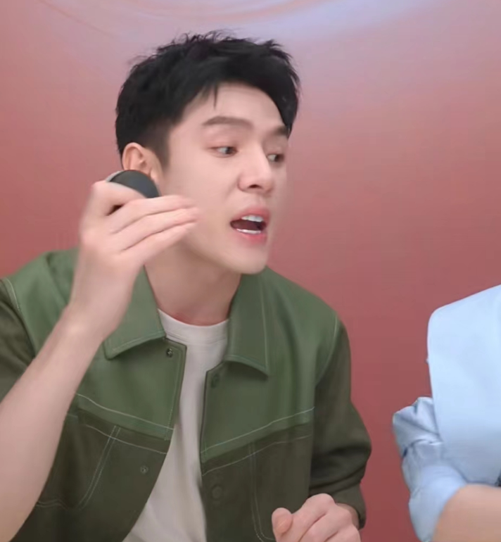 李佳琦又摊上事了!过往不当言论曝光,称"中国没有只有香港有"插图1