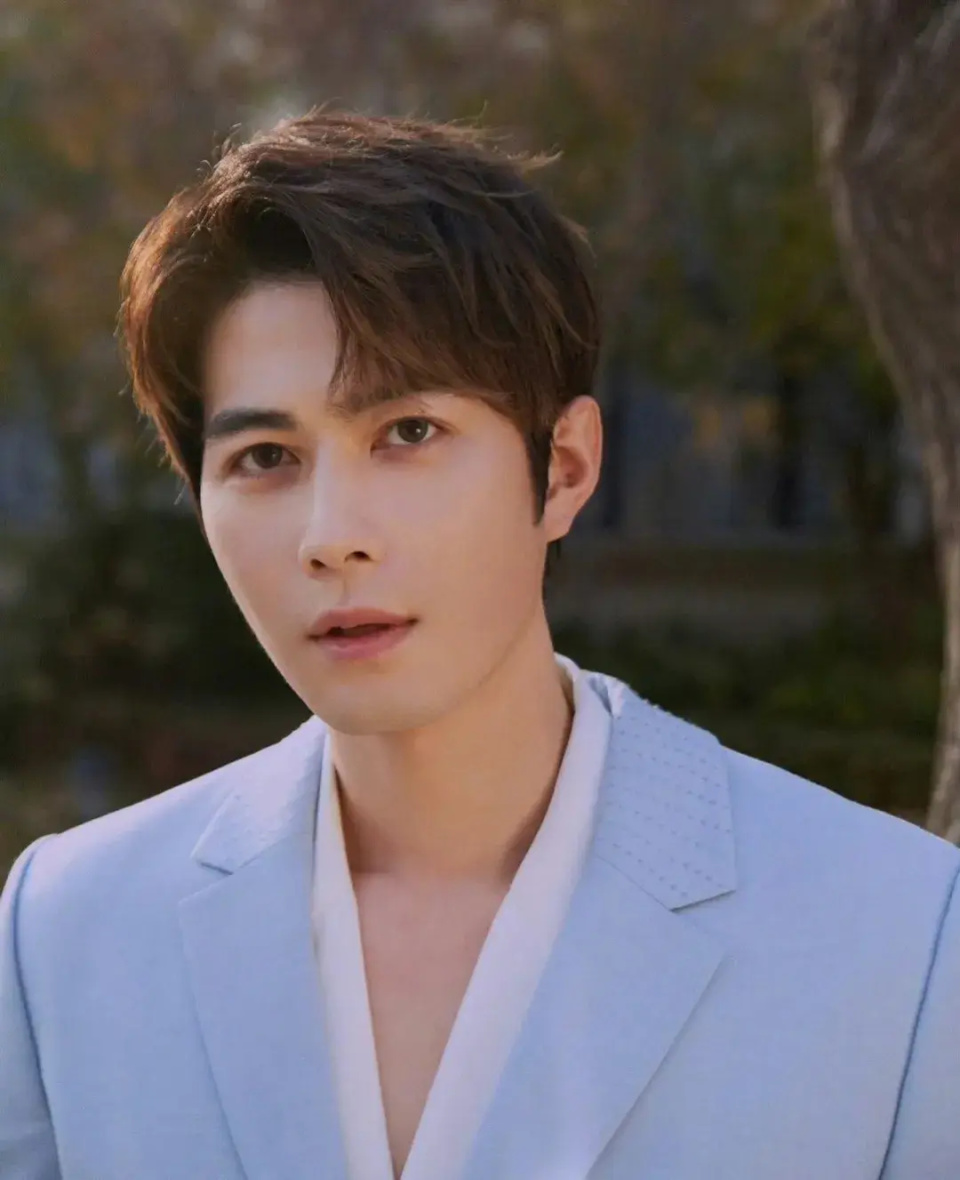 陈学冬发文否认退圈!第三次手术曝光,疑似因伤隐退大半年_腾讯新闻