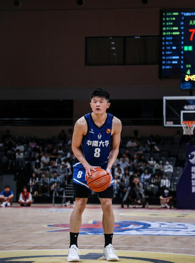 人物中南大学双能后卫郭奇芳参加选秀逐梦cba想去广东队开启职业生涯