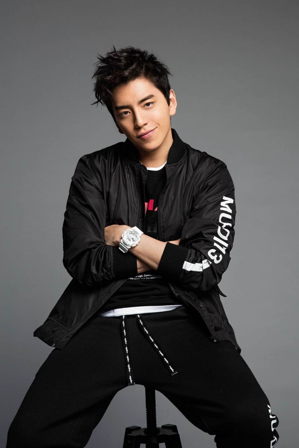 王大陆因涉嫌逃兵役被捕:在家中被警方带走,24岁被质疑躲兵役