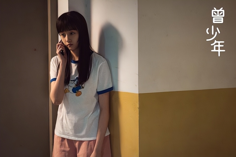 《曾少年》励志三角恋？关晓彤演绎胡同甜妞，书写青春绝美芳华！_腾讯新闻
