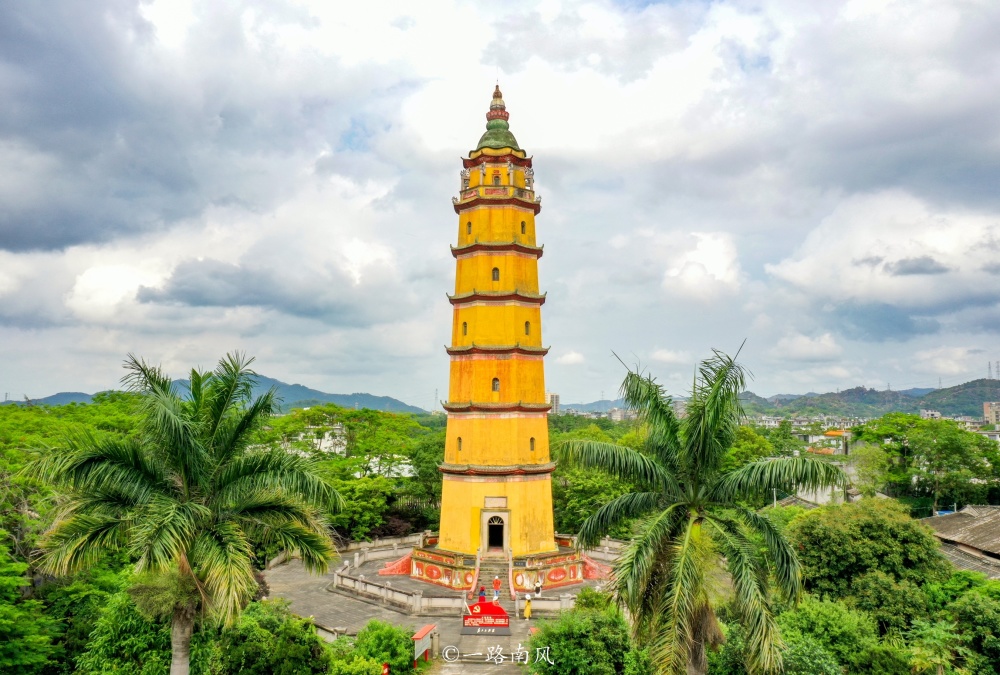 市,人文类旅游资源最丰富的是洪阳镇,因为这里以前是普宁县的老县城