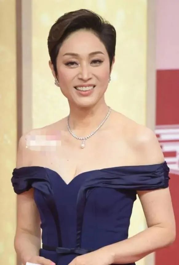 56岁的陈法蓉不恋爱不结婚已计划好身后事她到底在追求什么