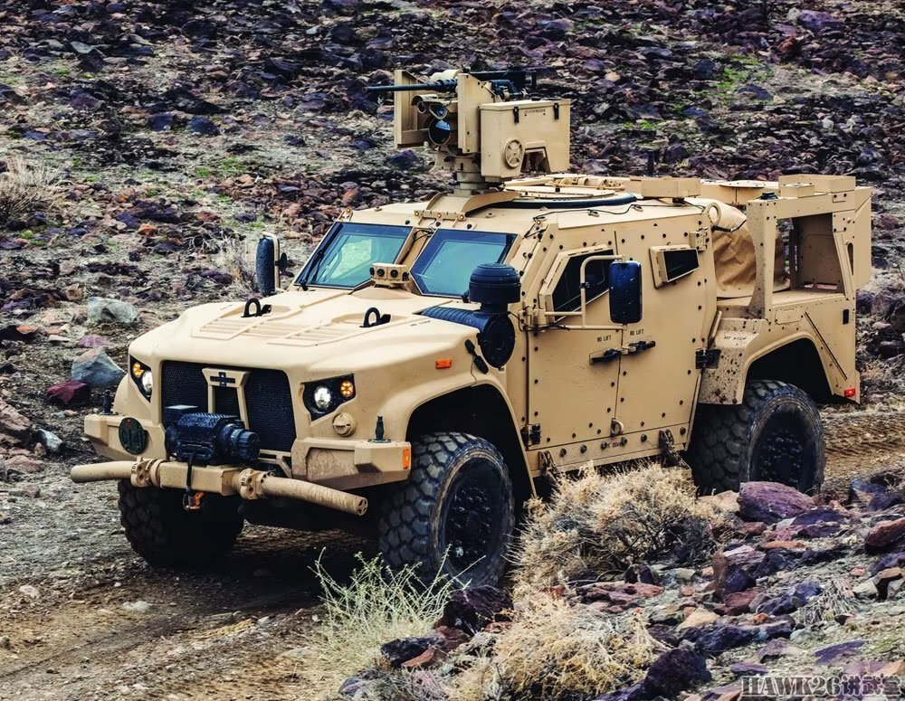 7×99mm的m2机枪,还可以配备40×53mm的mk 19自动榴弹发射器,另一