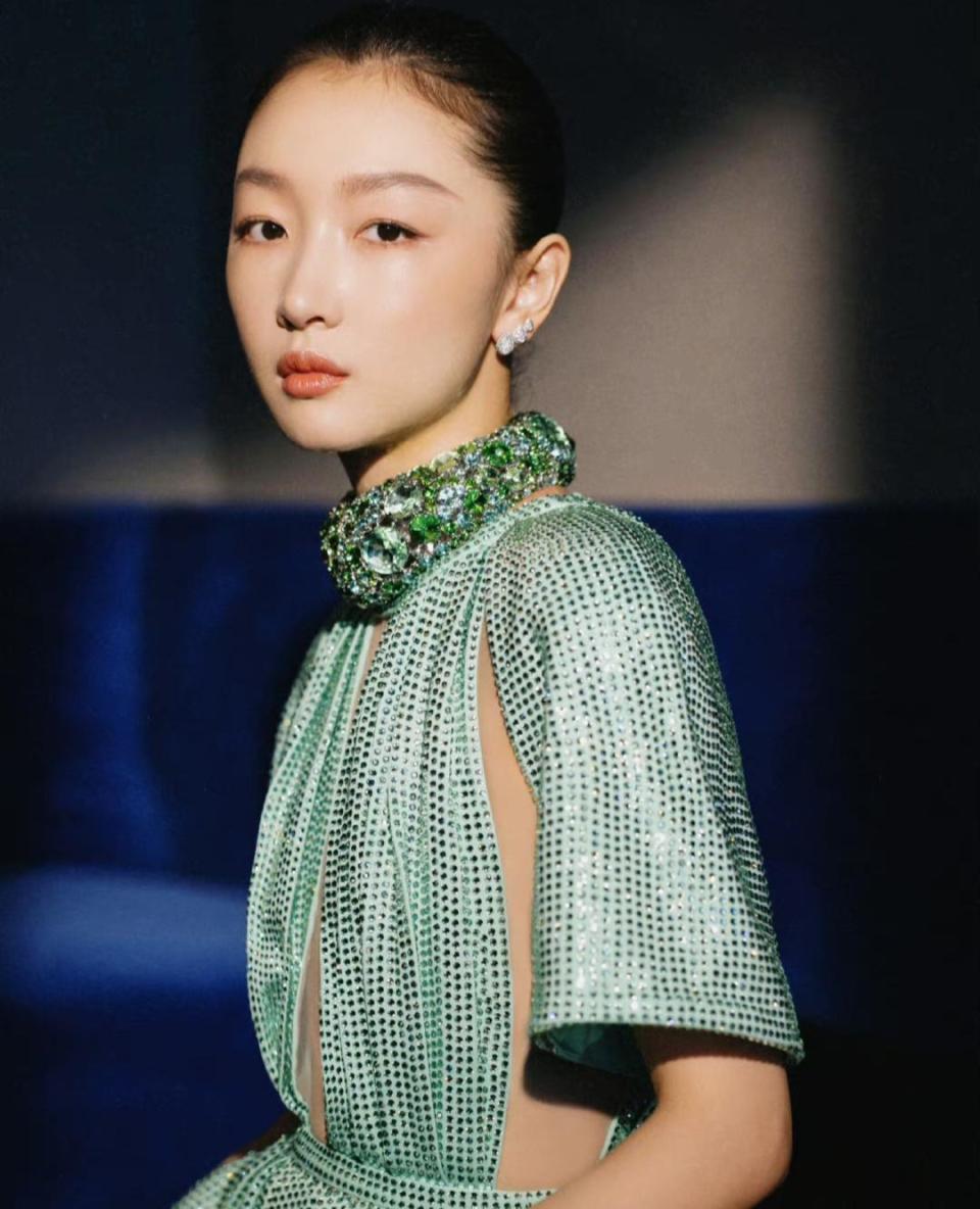 "三金影后"周冬雨,被奢侈品牌vip点名批评,丢脸丢到国外了?