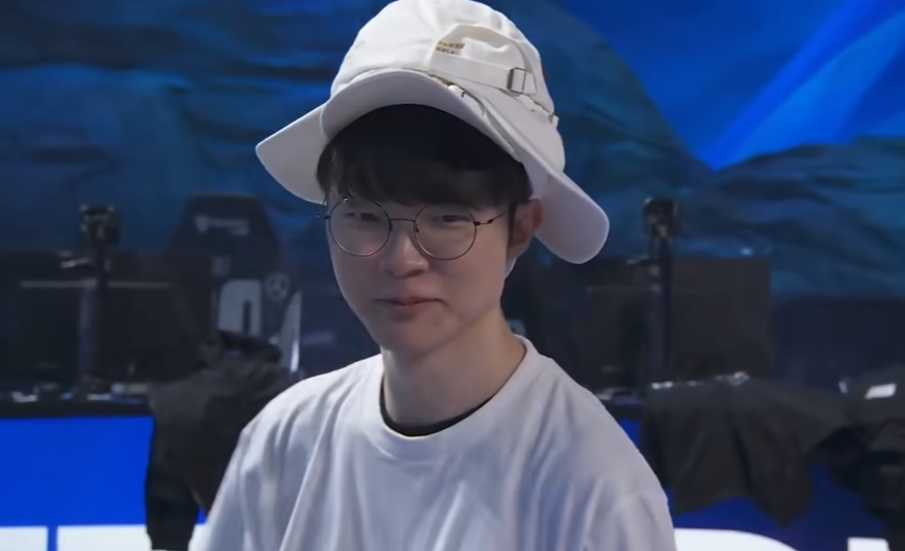 faker荣登名人堂,皮肤彩蛋大放送,性价比之选通行证!