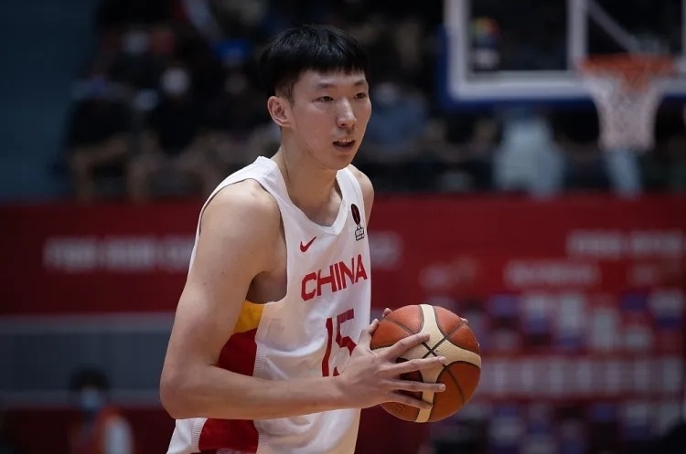 上午9点！中国男篮官宣，周琦离队！郭士强批准，亚洲杯靠杨瀚森扛旗？