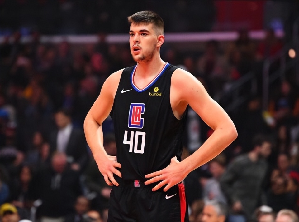 快船惜败湖人乔治祖巴茨难救主鲍威尔关键哈登伦纳德战犯