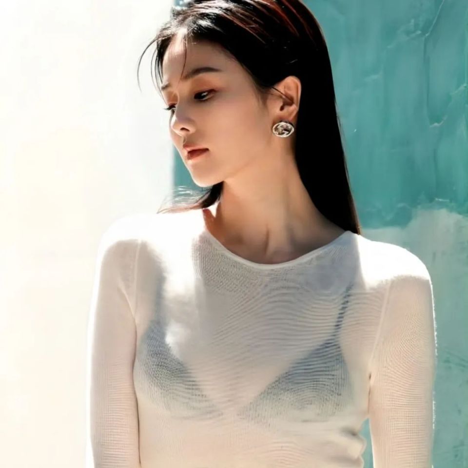 白鹿,中国内地女演员,模特,1994年出生,身高165cm,出生于江苏省常州市