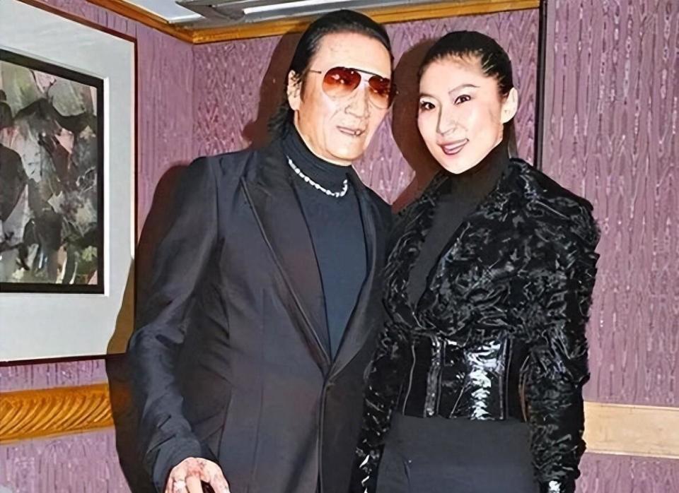 前女友coco大曝和谢贤的私密事件 89岁还要为风流买单